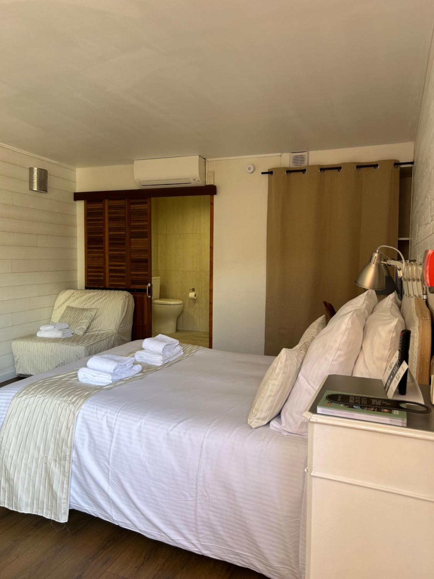 Logis Hotel De La Clape Narbonne-Plage Ngoại thất bức ảnh