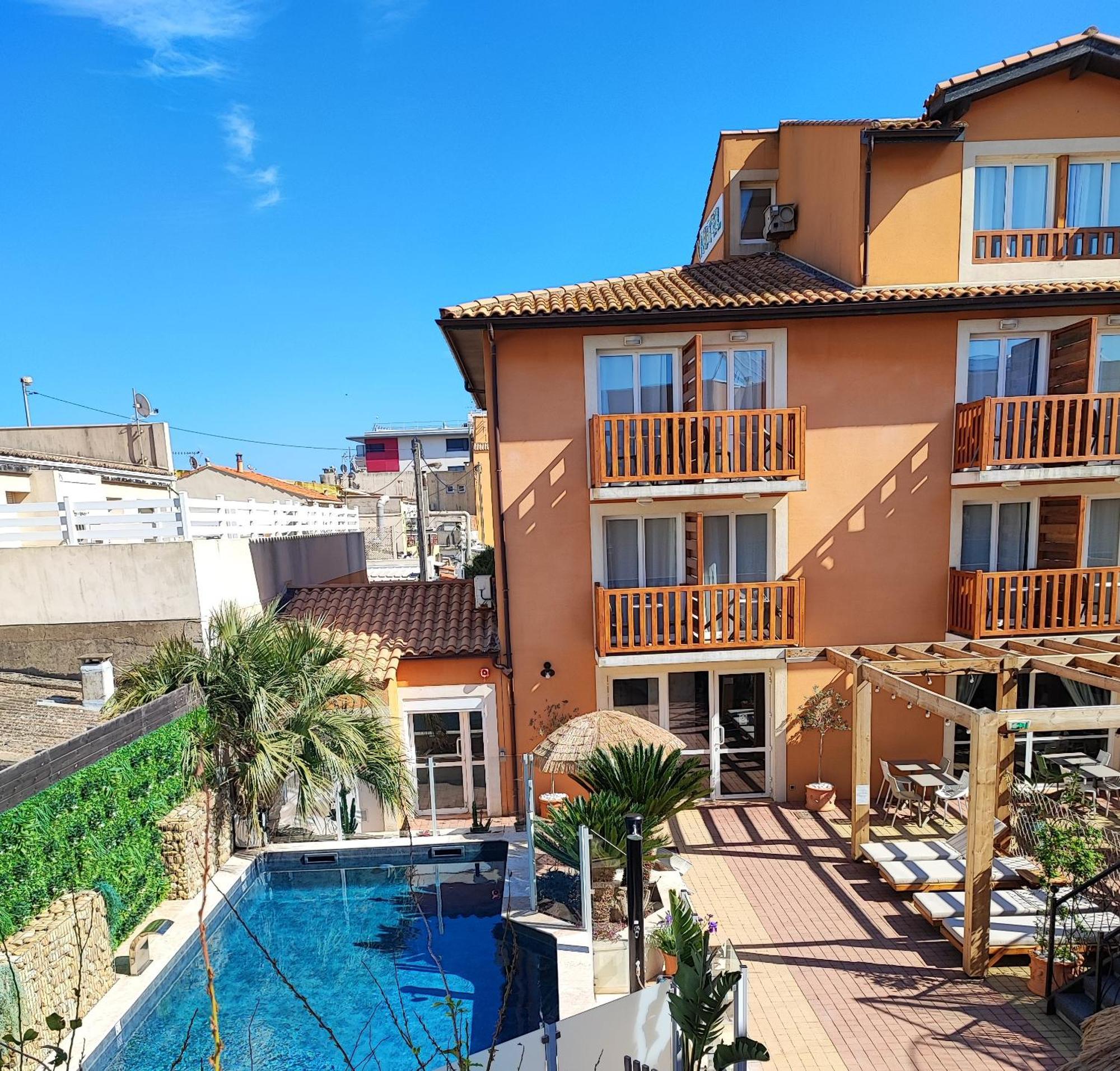 Logis Hotel De La Clape Narbonne-Plage Ngoại thất bức ảnh
